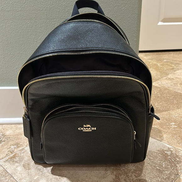 Authentic Coach classic leather black backpack barely used - Picture 8 of 8